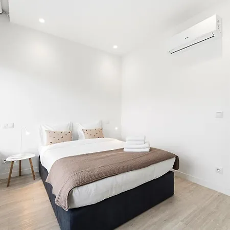 Guestready - Sunny Retreat דירה אבאירו